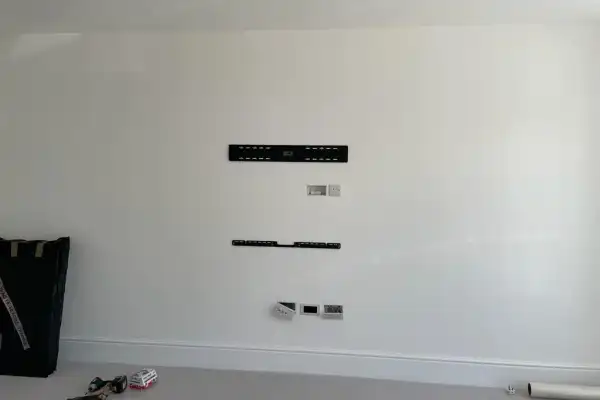 TV Wall Mounting in Shenfield CM15 — image 3