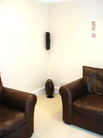 Pioneer 508XD HDTV — Loughton — image 5