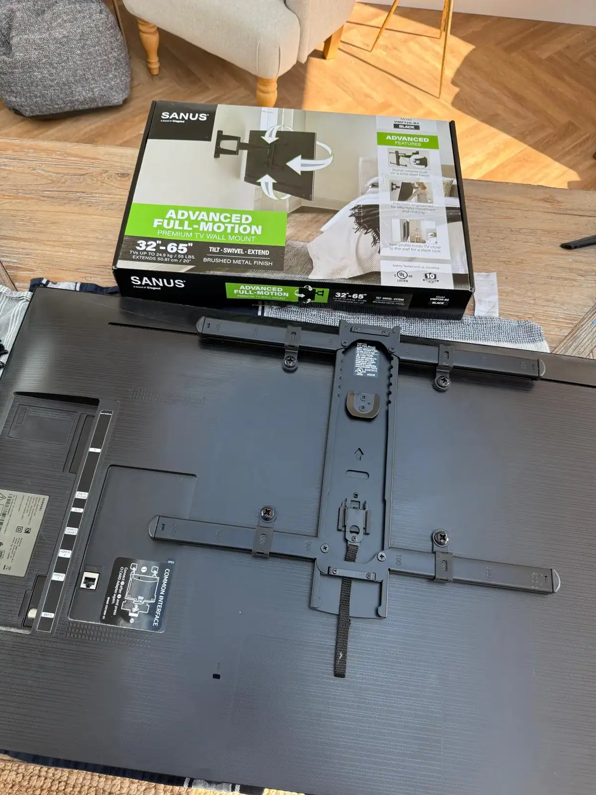 Samsung TV on Sanus Bracket — Maldon — image 2