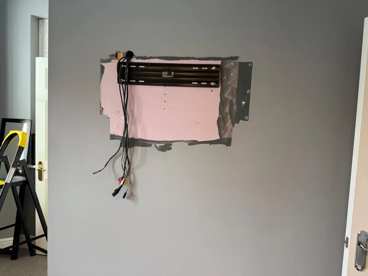 TV Wall Mount in Braintree — image 3