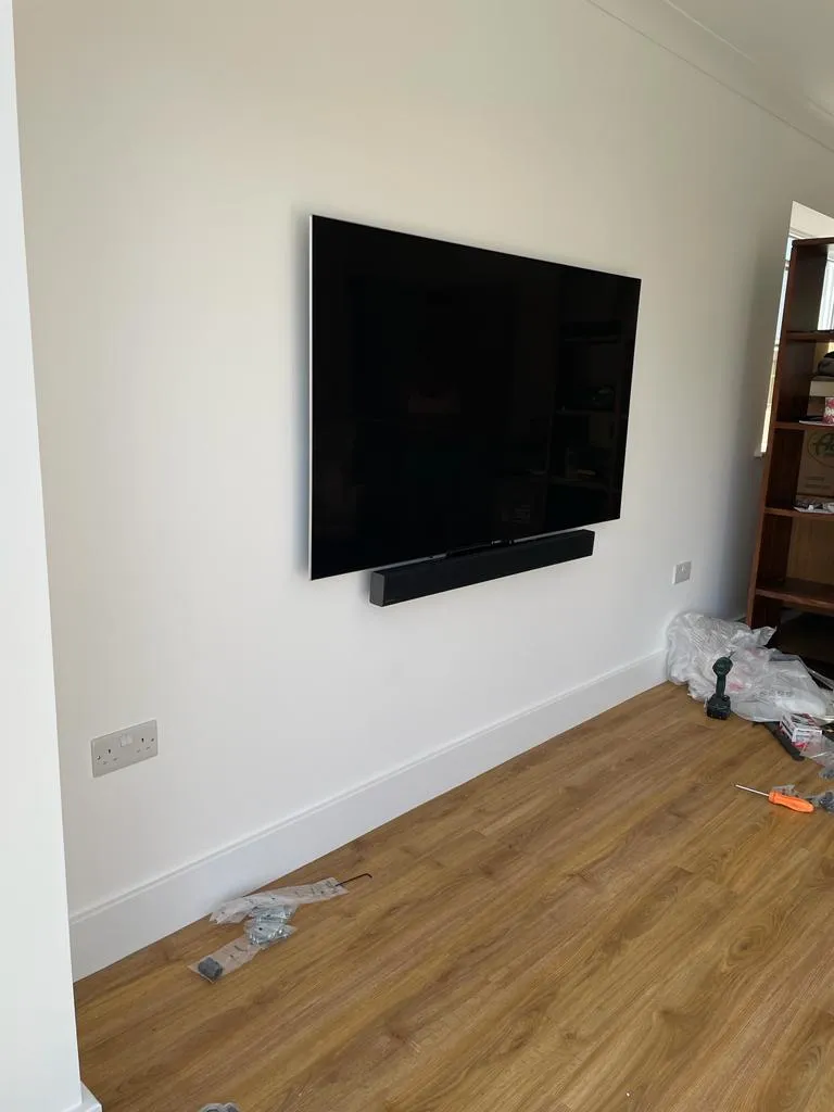 TV Wall Mounting in Enfield EN7 — image 7