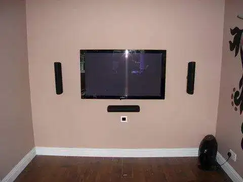 Finished setup with clean cable management — example 4