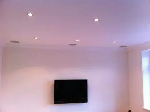 Completed screen fitting with concealed cables — example 15